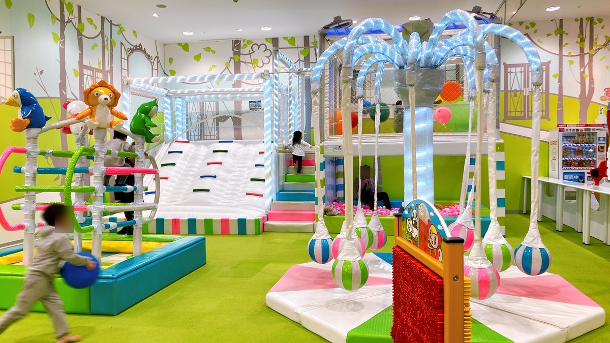 わいわいパーク室内全景